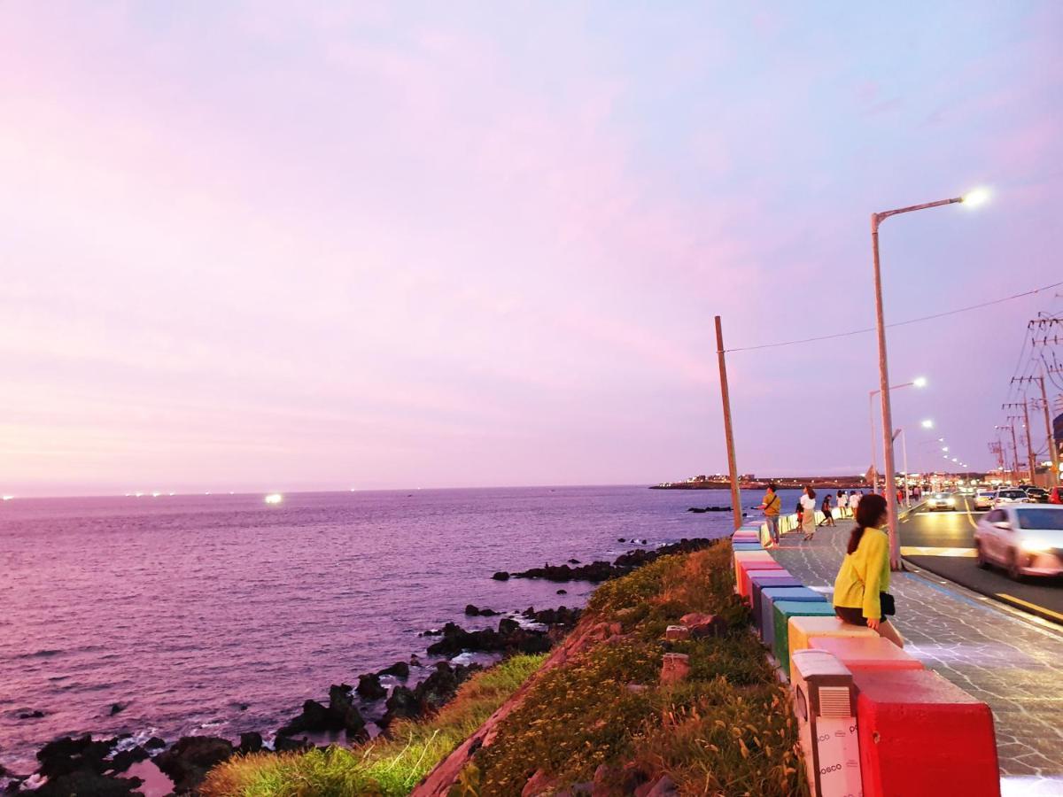Jeju Airport Hostel Yesjun Exteriör bild