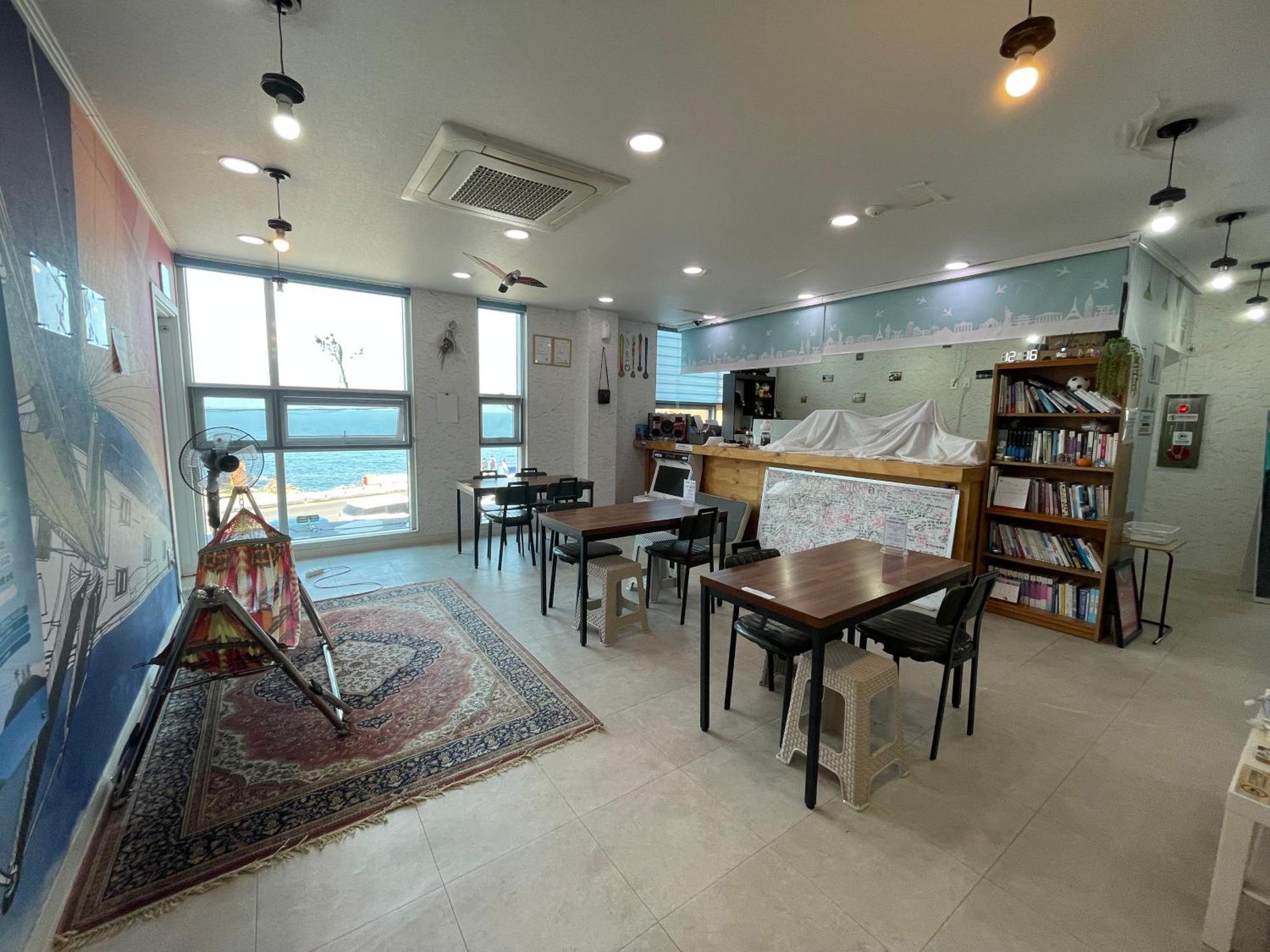 Jeju Airport Hostel Yesjun Exteriör bild