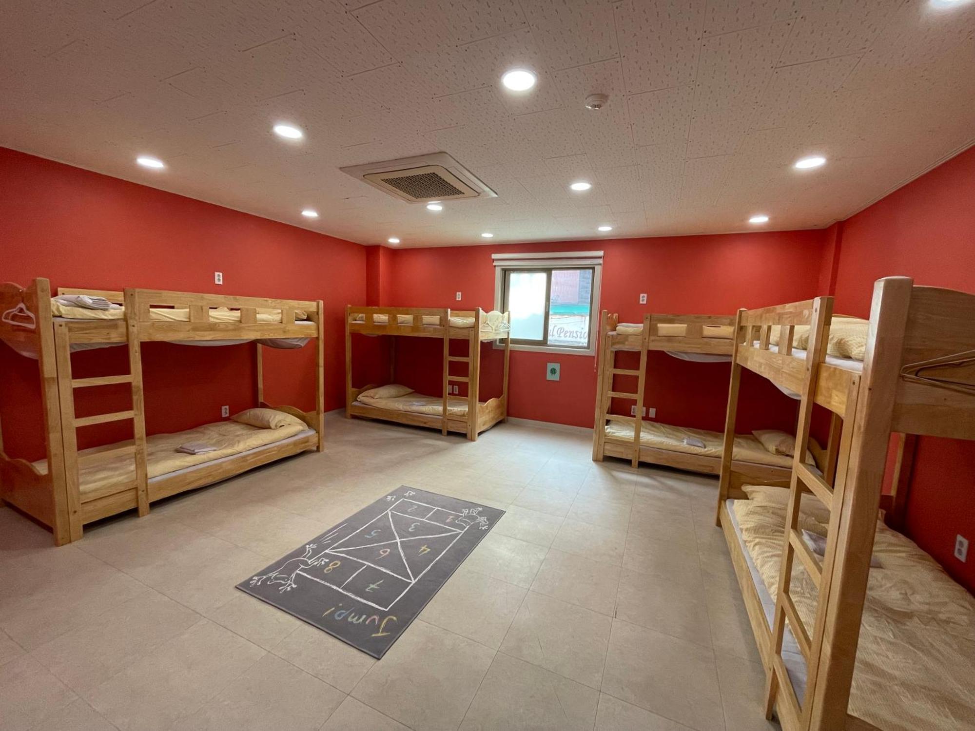 Jeju Airport Hostel Yesjun Exteriör bild